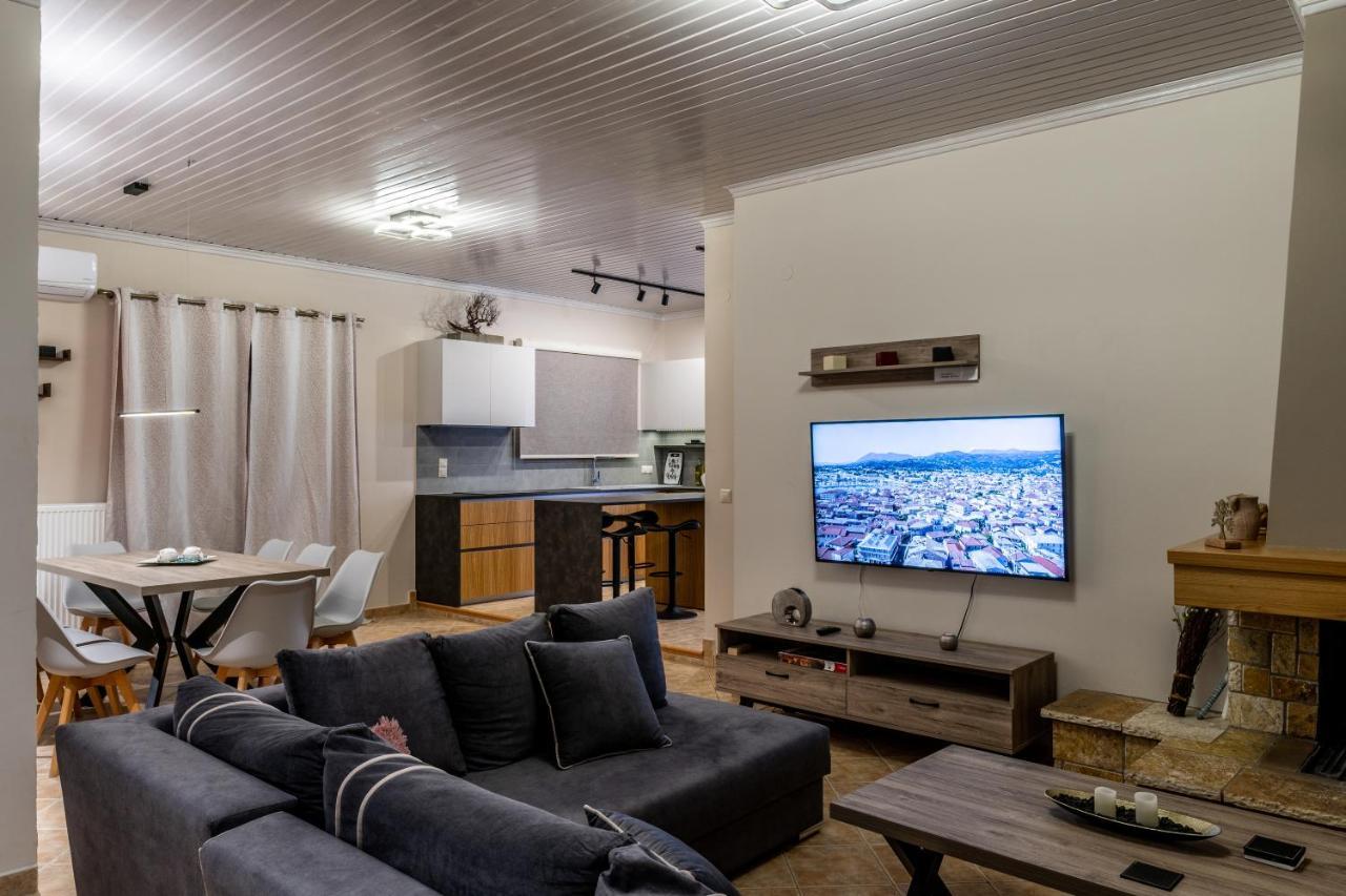 G.R Luxury Apartment Kalligoni Exterior photo