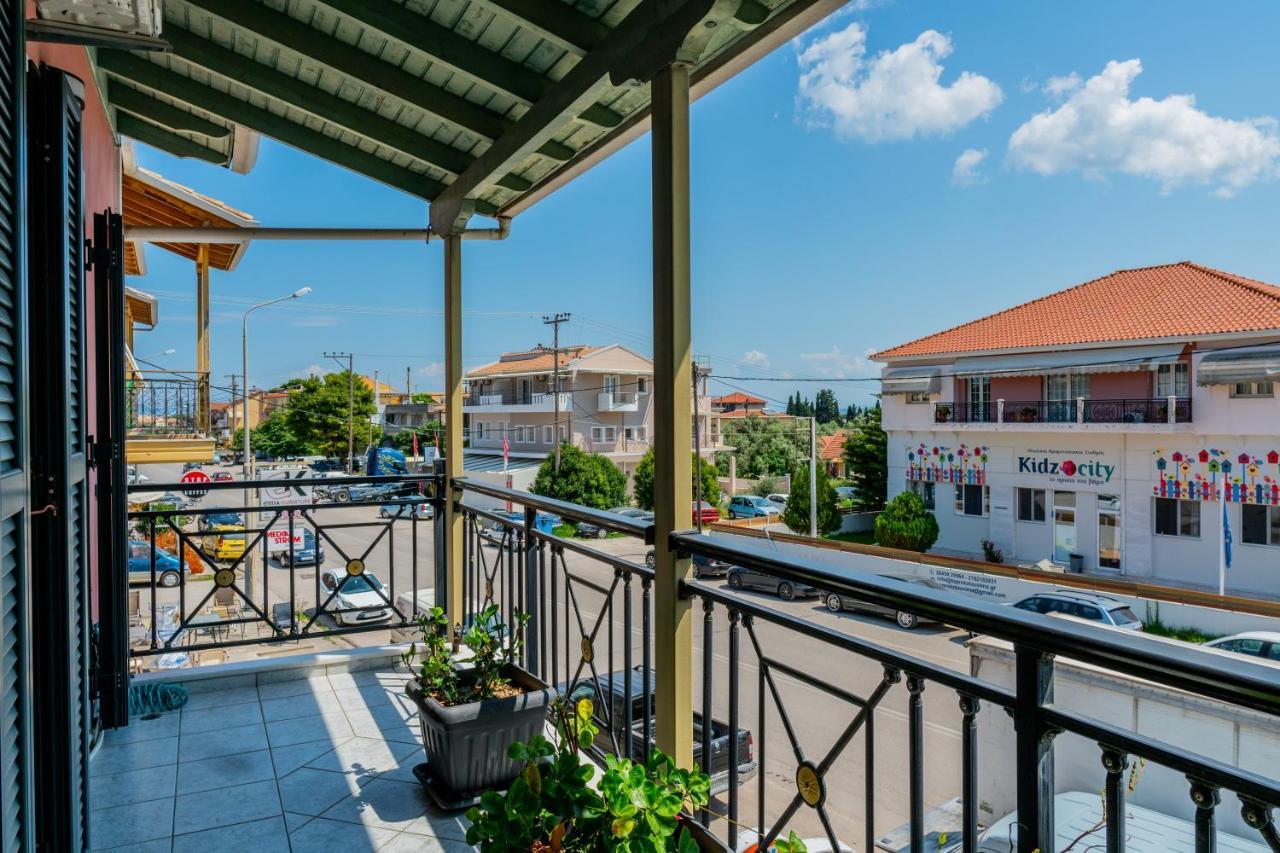 G.R Luxury Apartment Kalligoni Exterior photo