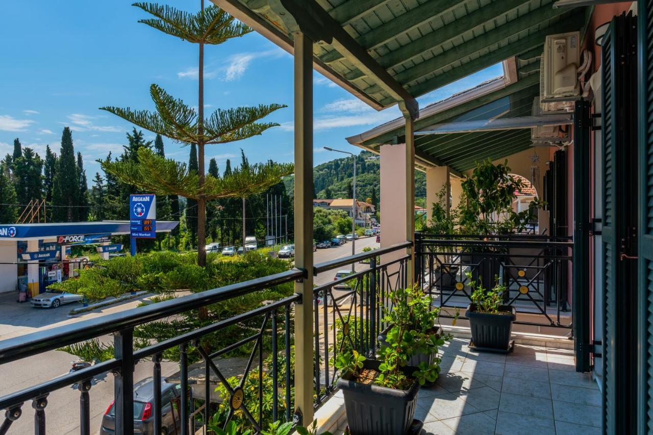 G.R Luxury Apartment Kalligoni Exterior photo
